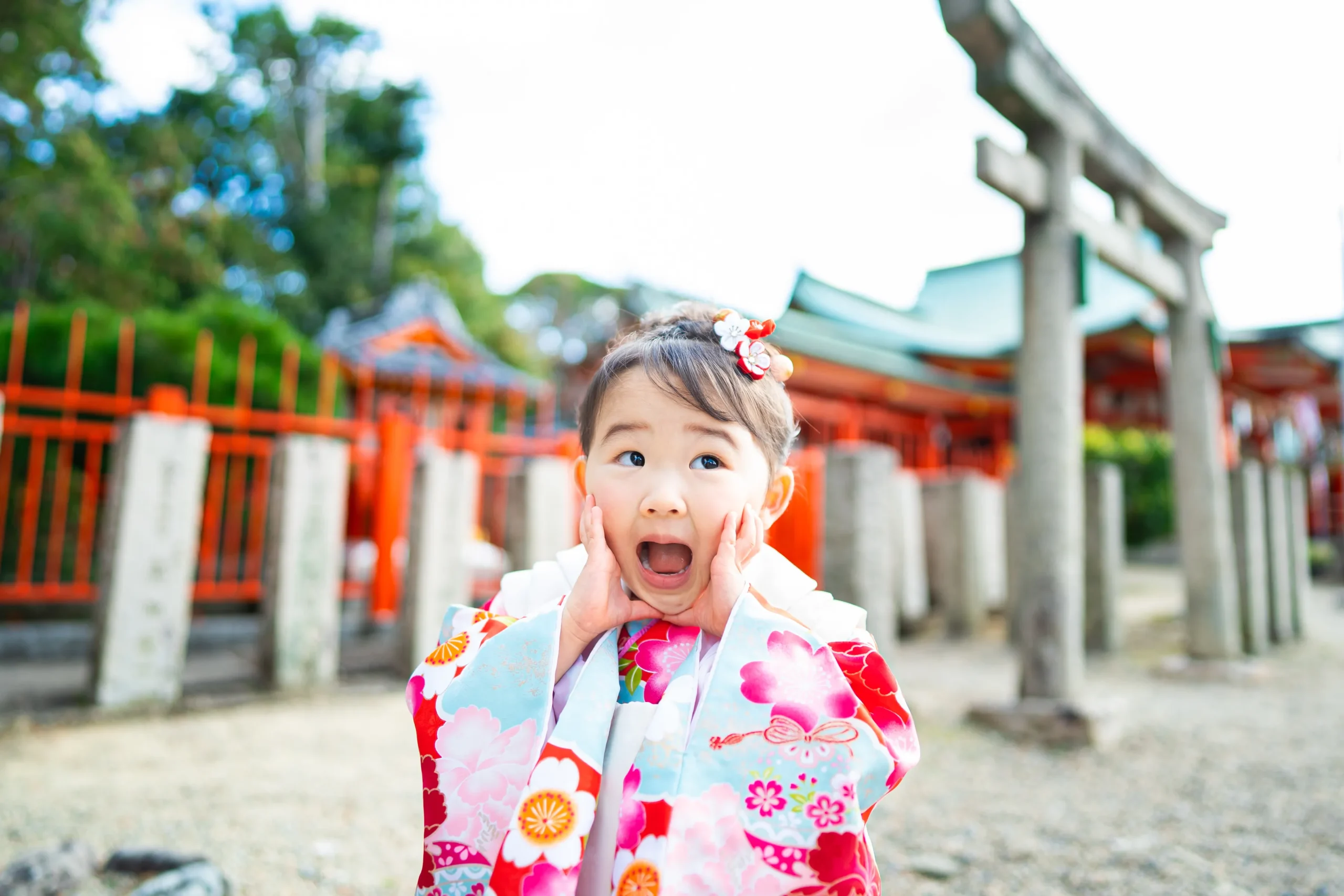 ロケーション撮影と出張撮影に特化した大阪府堺市にあるフォトスタジオ。FYS Photographyの七五三出張撮影は笑顔と綺麗さに拘りを持っている写真館です。七五三の写真に拘りたいならフィスフォトグラフィーがおすすめです。